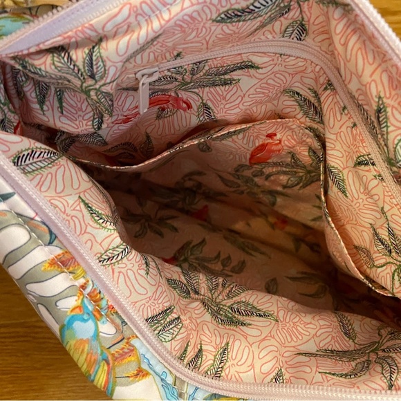 Vera Bradley Crossbody brand new without tags - Picture 2 of 6